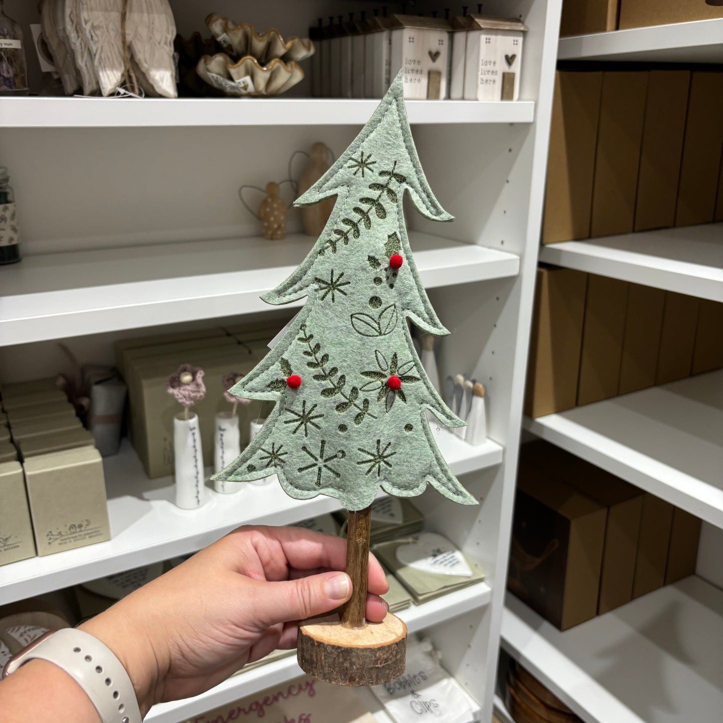 Felt Christmas Tree with Holly Detail