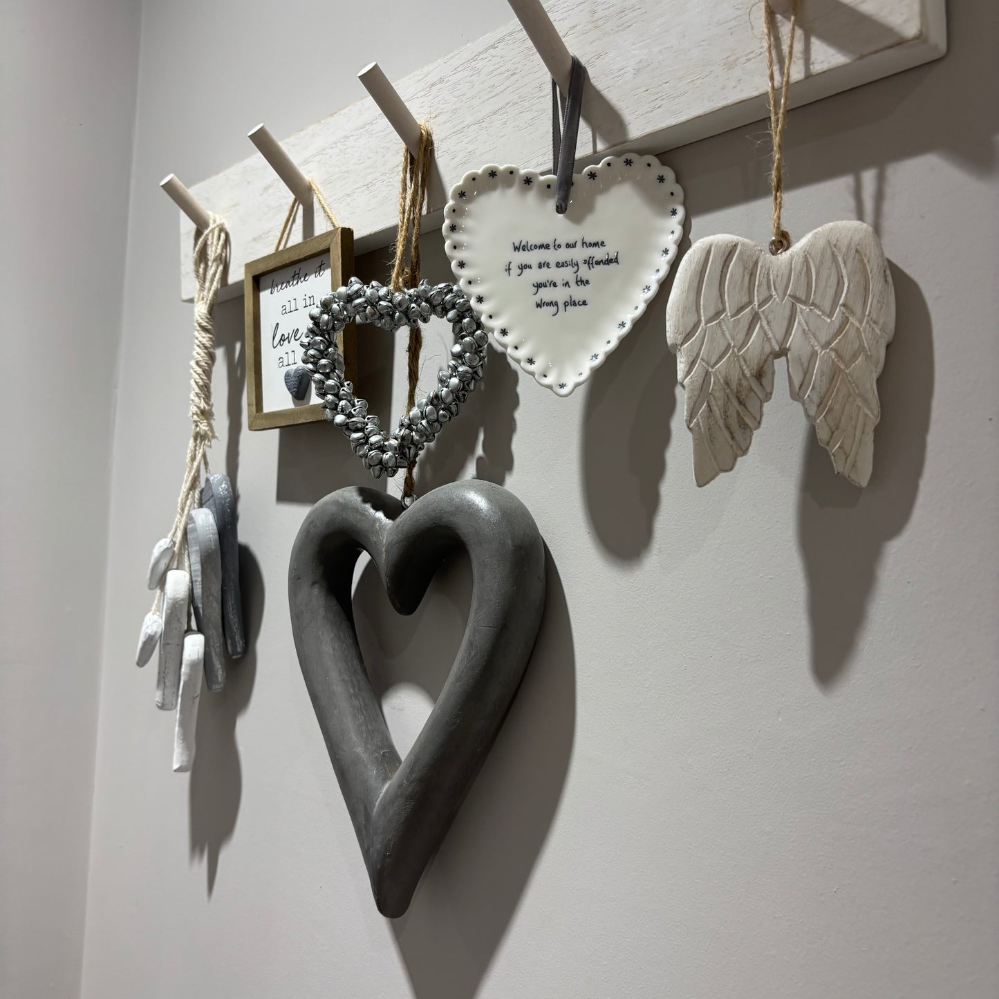 Scallop Heart Hanging Sign – Welcome to our home