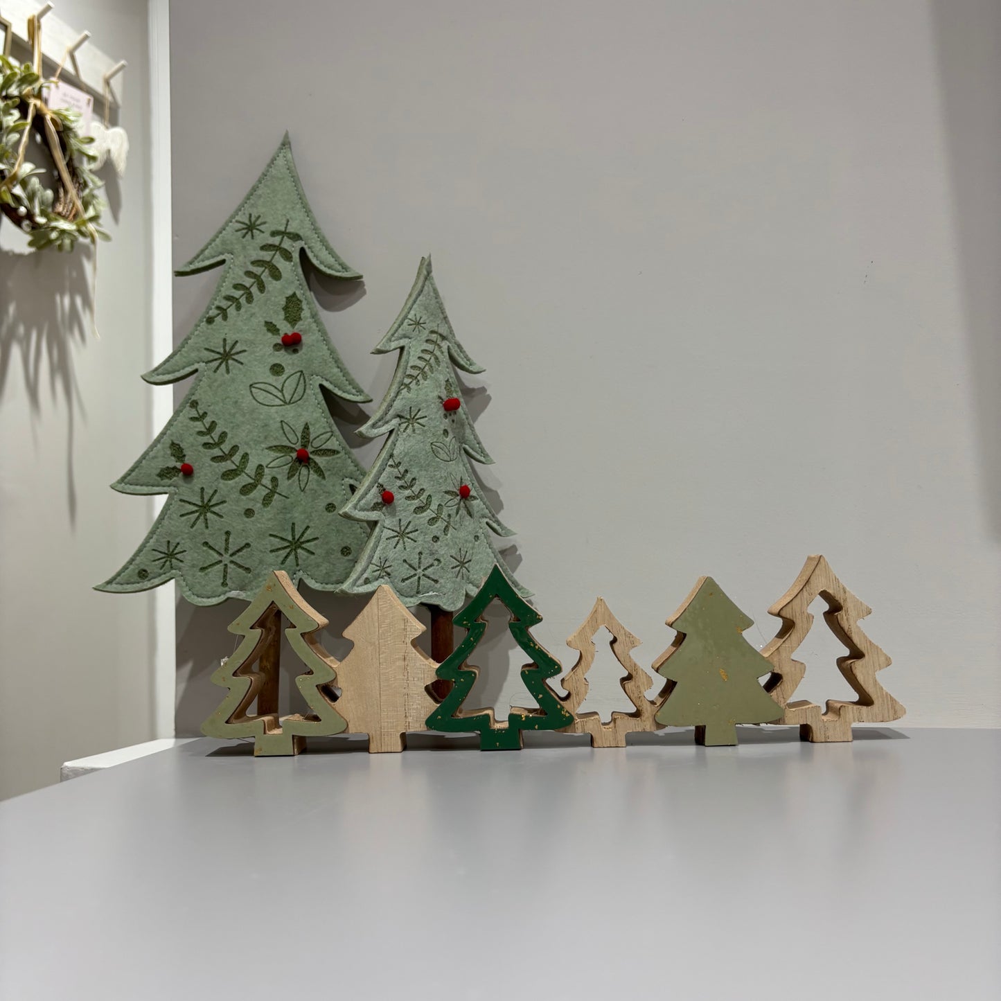 Felt Christmas Tree with Holly Detail