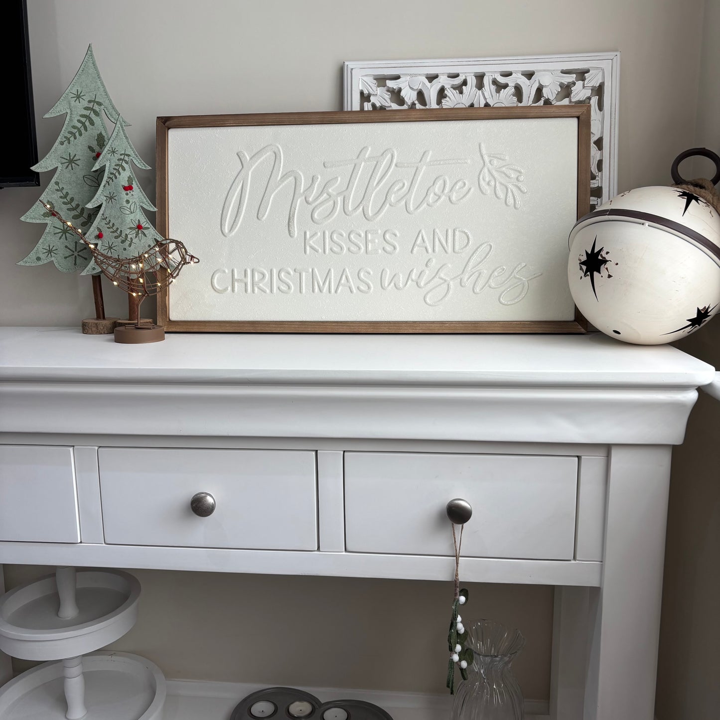 White Mistletoe Kisses And Christmas Wishes - Wood & Metal Sign