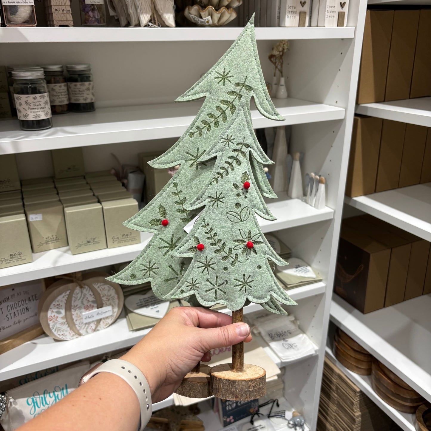 Felt Christmas Tree with Holly Detail