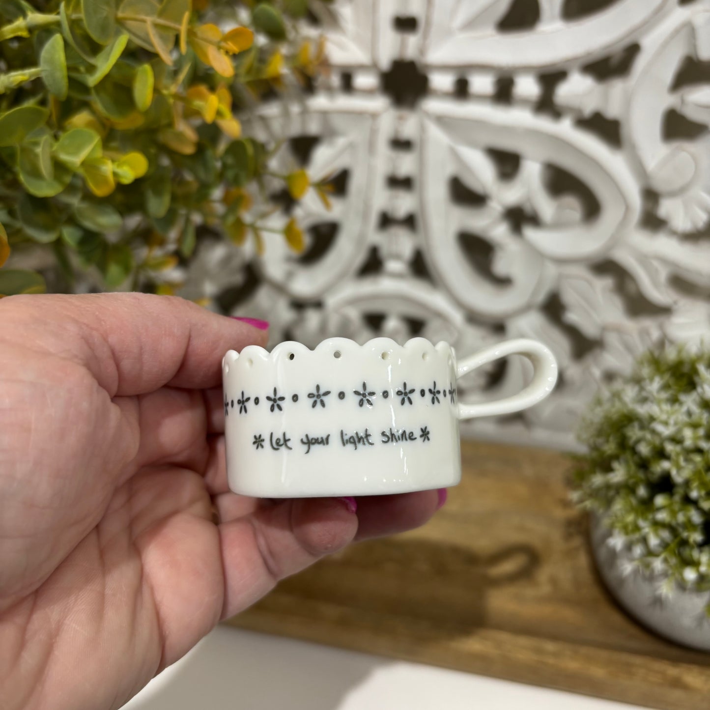 Scallop Tea Light Holder – “Let Your Light Shine”