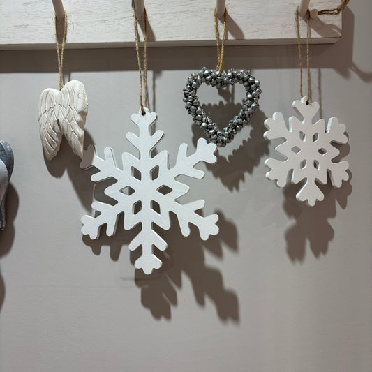 Wooden White Cut out Snowflake Hanger Set