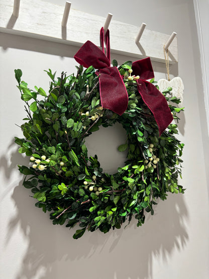 Mistletoe Wreath With Bow