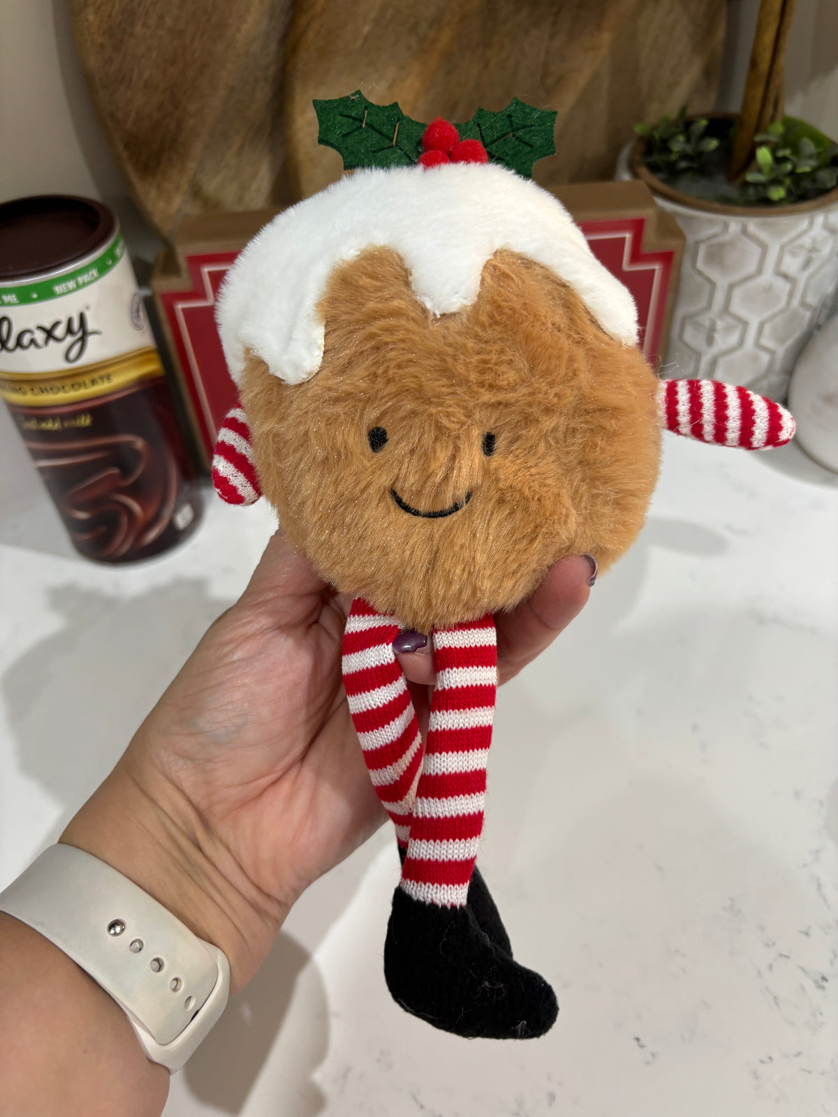 Happy Christmas Pudding Shelf Sitter – Imperfect