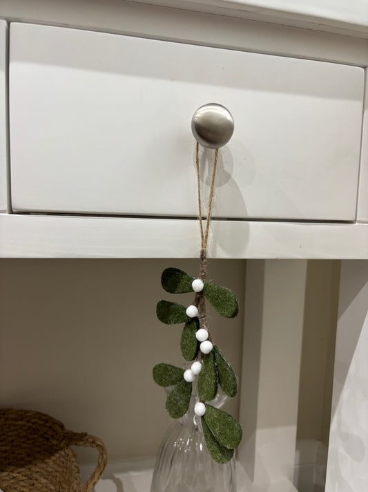 Green Felt Mistletoe Hanging Decoration