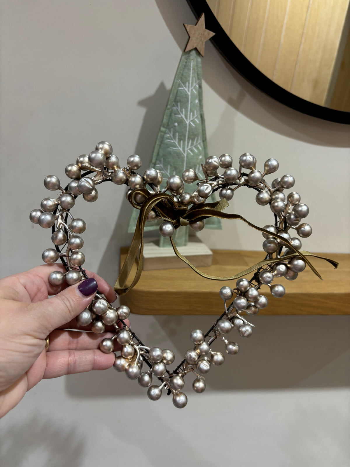 Champagne Berry Heart Wreath - 2 sizes