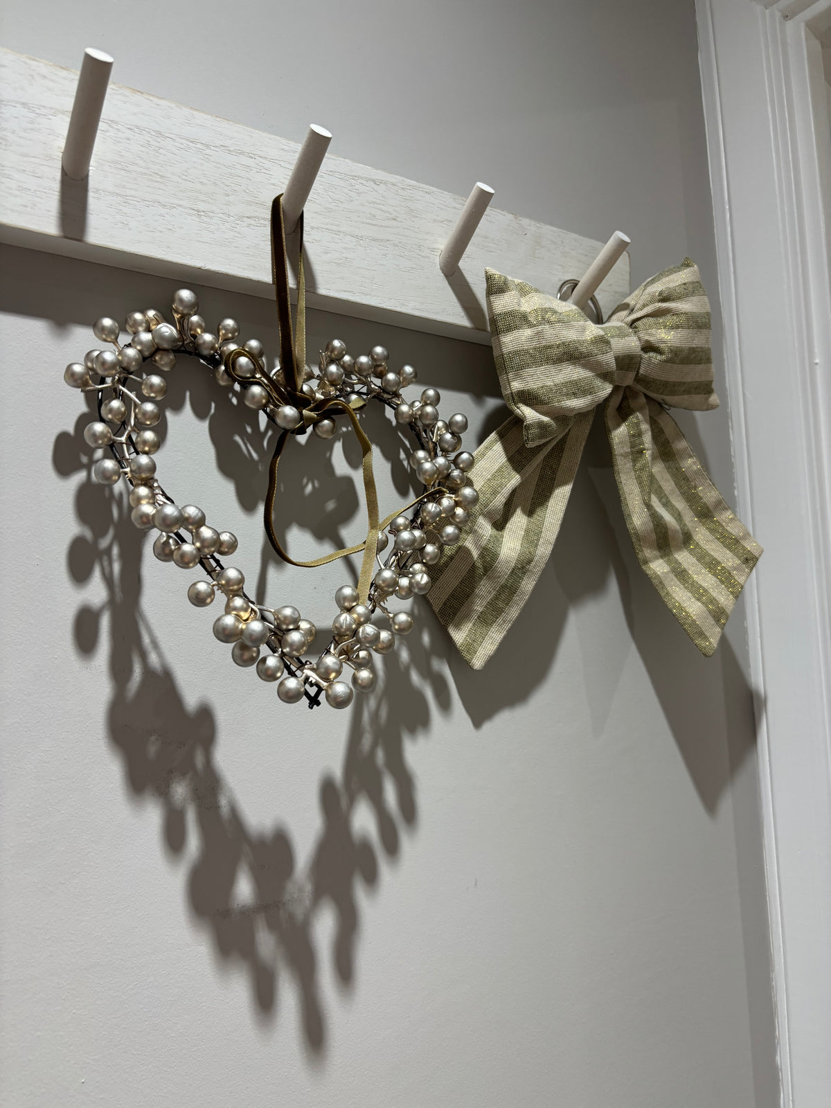 Champagne Berry Heart Wreath - 2 sizes
