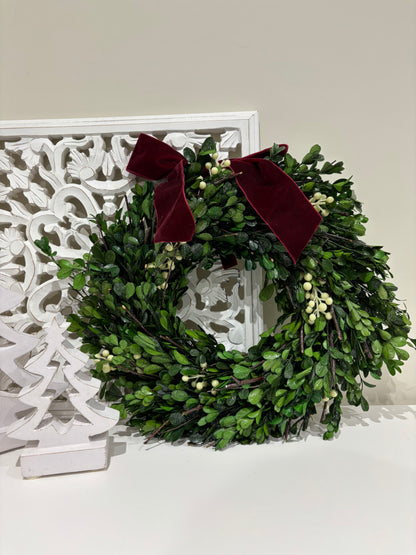 Mistletoe Wreath With Bow