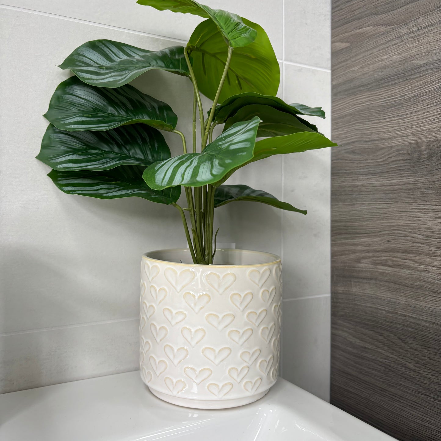 White heart planter