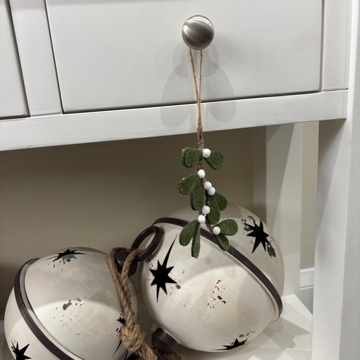 Green Felt Mistletoe Hanging Decoration