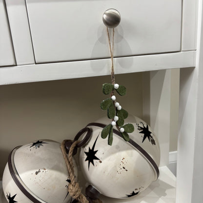 Green Felt Mistletoe Hanging Decoration