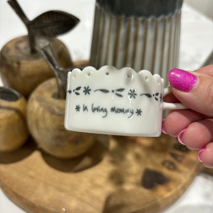 Scallop Tea Light Holder – In Loving Memory