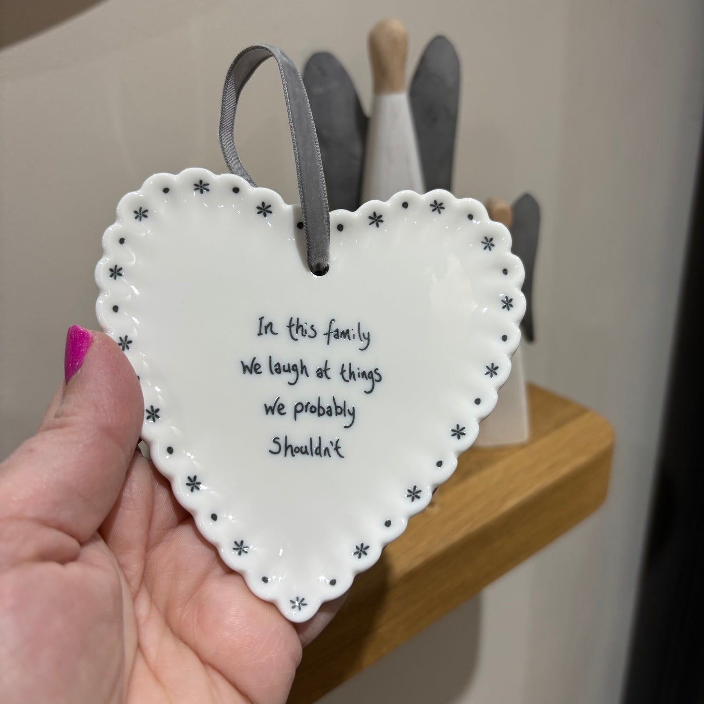 Scallop Heart Hanging Sign – “In This Family We Laugh at Things We Probably Shouldn’t”