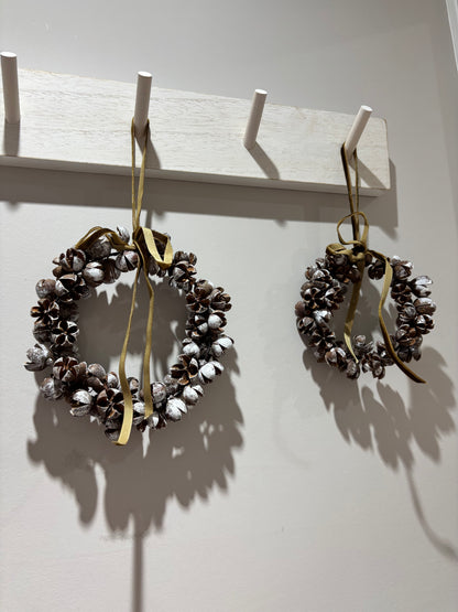 Gold Natural Pod Christmas Wreath Decoration