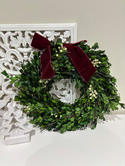 Mistletoe Wreath With Bow