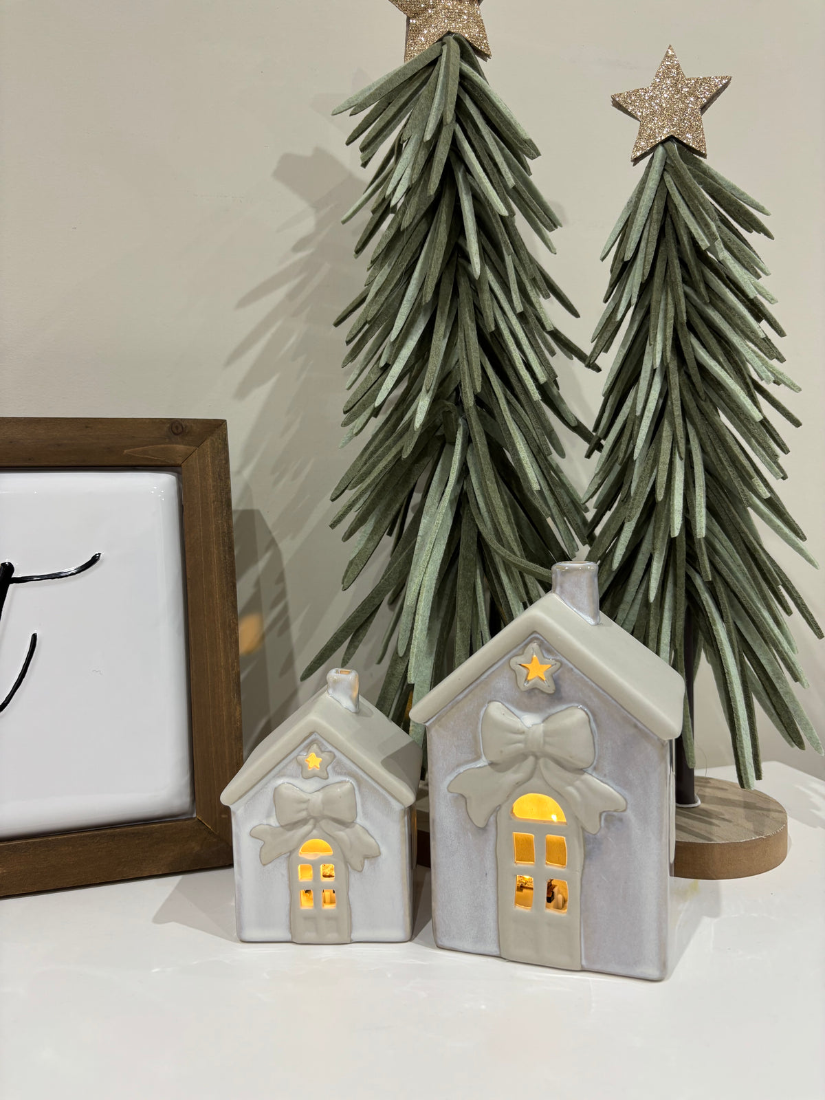 Pretty Bow House Led - 2 sizes