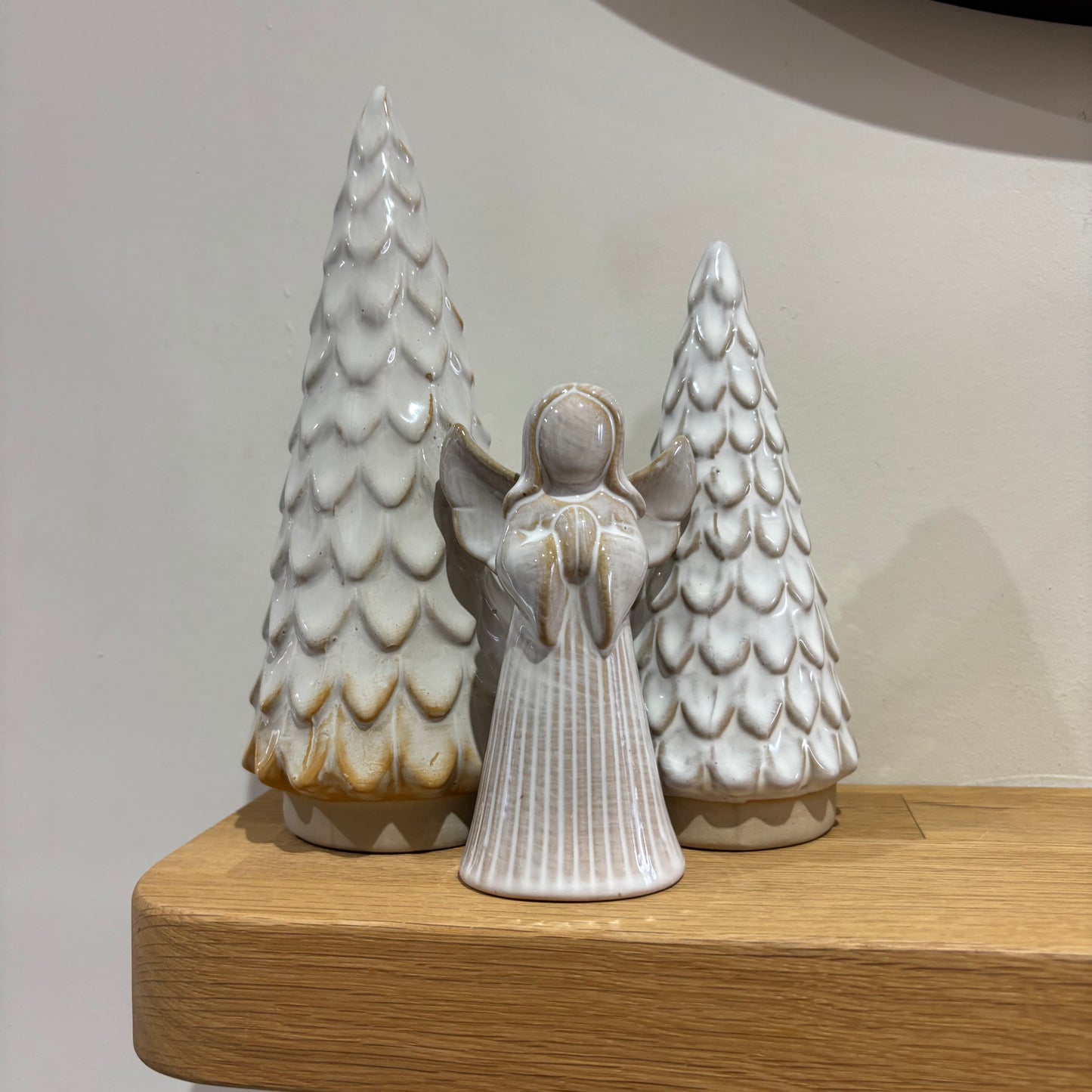 Decorative Standing Angel Ornament – 11.5cm