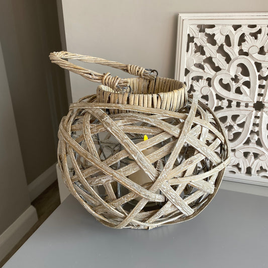 Round Cream Basket Lantern