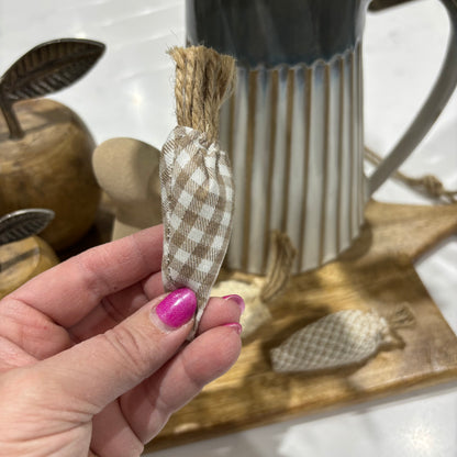 Natural Fabric Carrots, set of 6