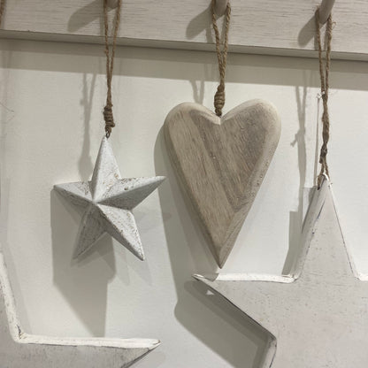 Wooden Hanging Heart, 15.3cm
