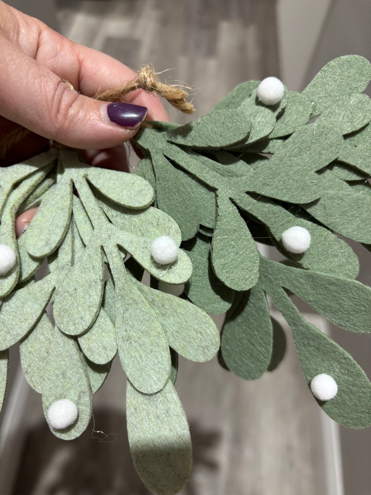 Hanging felt mistletoe - 2 colours