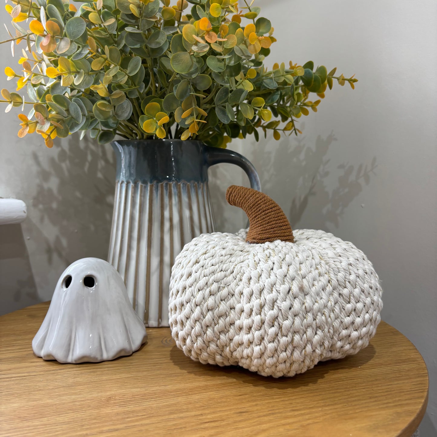 LED porcelain ghost