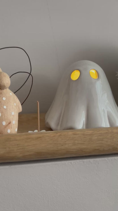 LED porcelain ghost