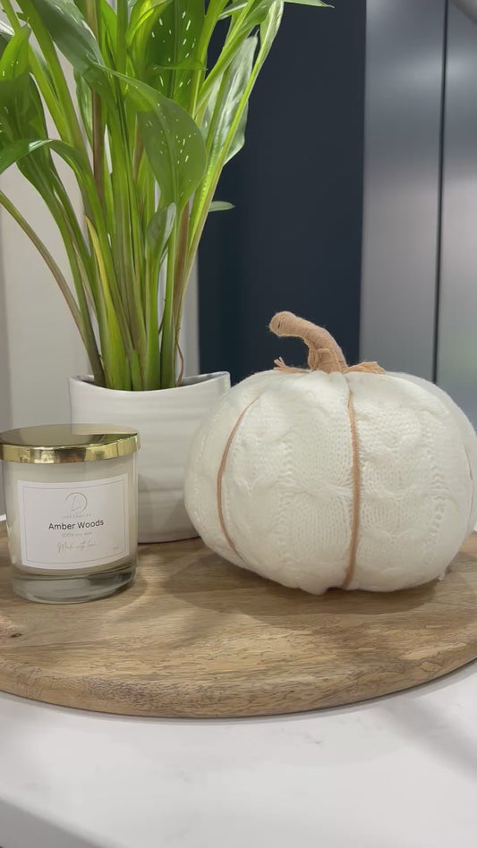 Off white knitted pumpkin