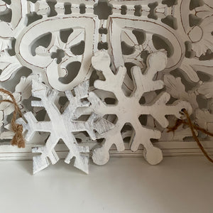 White Washed Hanging Snowflake Set