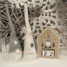Load image into Gallery viewer, Wooden Christmas Countdown Block