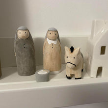 Load image into Gallery viewer, Jesus, Mary and Joseph Nativity Scene