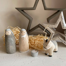 Load image into Gallery viewer, Jesus, Mary and Joseph Nativity Scene